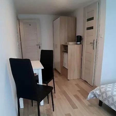 Δωμάτια σε οικογενειακή κατοικία Goscinne Gasowscy Dzieci Od 12 Roku Zycia *